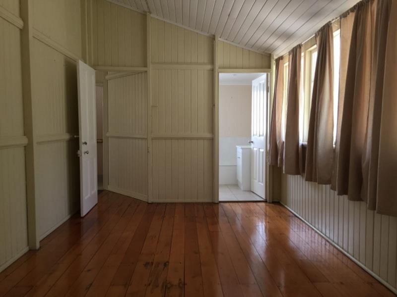 52 Henry Street, The Range QLD 4700